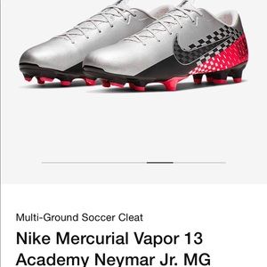 Men's Nike Cleats. Never been worn.